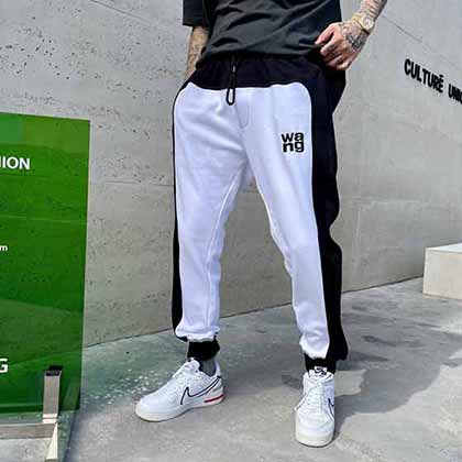 韓國(guó)服裝網(wǎng)男女同款刺繡LOGO點(diǎn)