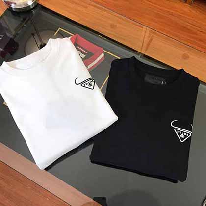 經典風格延續時尚百搭衛衣，男神女神畢備！ 