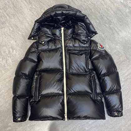 Moncler代買版，霸占整個冬季的