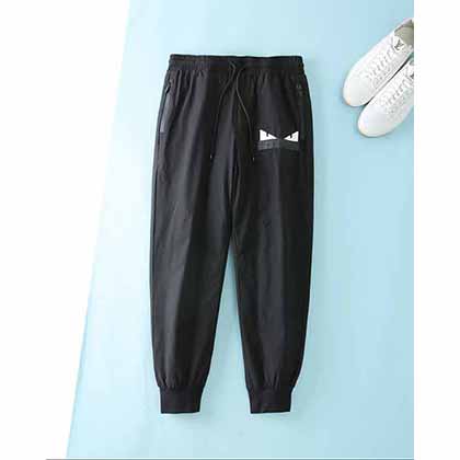 芬迪高品質羽絨售價過萬，牛逼的設