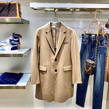 巴寶莉秋冬季大品牌商務(wù)立領(lǐng)夾克