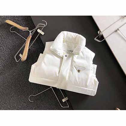 時尚名品網(wǎng)GUCC90絨鴨絨立領(lǐng)馬甲