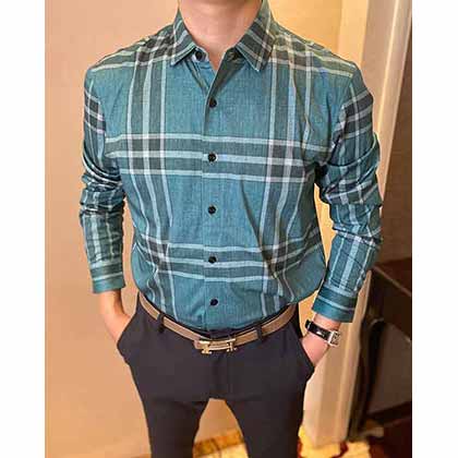 巴寶莉倫敦專柜同步發售新爆款襯