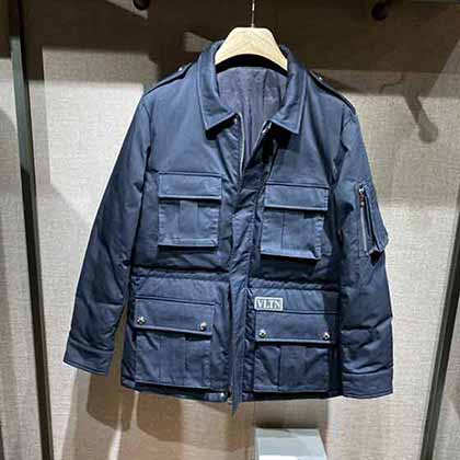 重磅VLTN華倫天奴工裝款羽絨服。