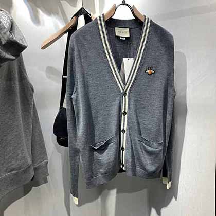 gucci專柜售價HK：8800專柜在售！100%羊毛小蜜蜂開衫