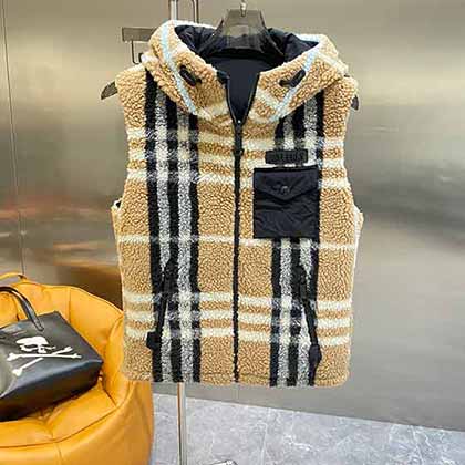 巴寶莉羽絨服馬甲男短款外穿潮時(shí)尚大品牌冬季馬夾外套坎肩