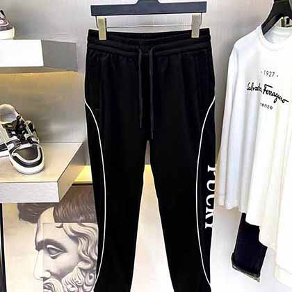 撞色滾邊休閑衛褲，高定織克重，軟糯親膚感。