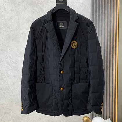 范思哲秋冬新款高等特定金屬美杜莎頭像商務休閑西裝