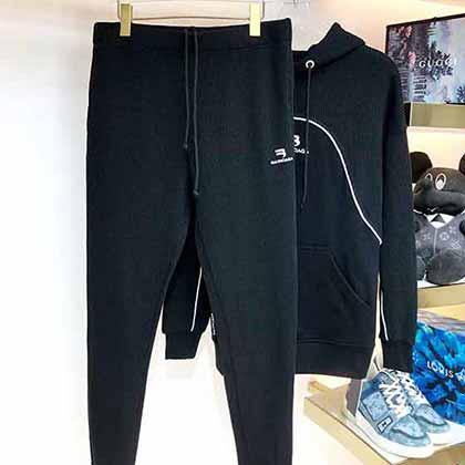 巴黎世家秋冬新品男裝，法國眾所周知高等時裝品牌。