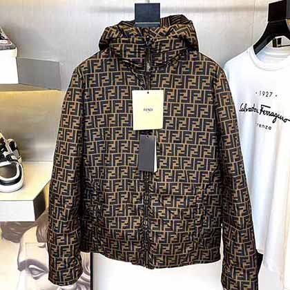 芬迪新款男士雙Fl老花立領加厚保暖連帽羽絨服！