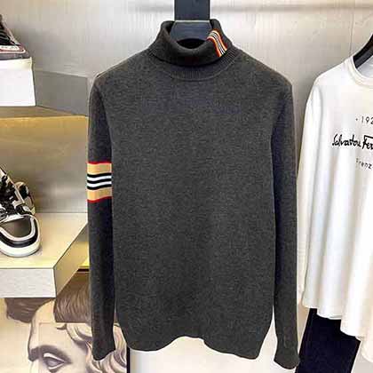 巴寶莉秋冬款高領(lǐng)羊毛衫，羊毛混紡面料，舒適保暖時尚畢備！