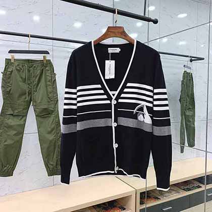 Thm Brwn 湯姆·布朗男士羊毛衫開衫，游泳者提花羊毛