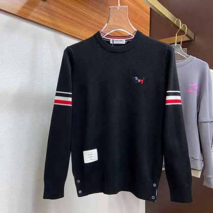 TB新款雙袖彩色條紋織帶老款寬松的版型毛衣！