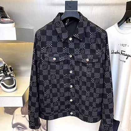 Lv秋冬新品立領夾克外套，新派紳士的雅痞范兒十足。