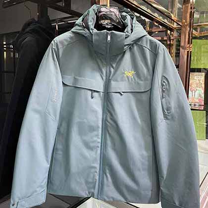 ARCTRYX始祖鳥官網同步 超有型 簡潔大方百搭保暖夾克羽絨服。