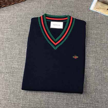 品牌折扣網Gucci古琦秋冬羊毛V領毛衣，學院風針織衫！