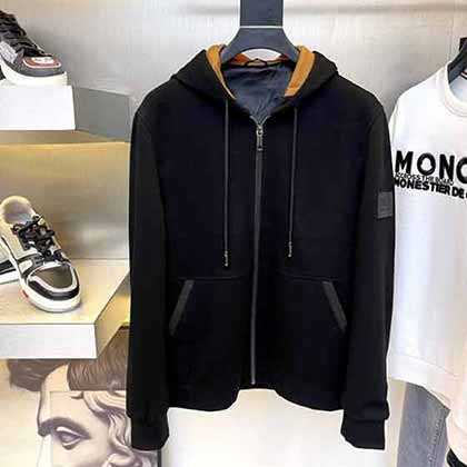 巴寶莉秋冬新款時(shí)尚大氣連帽夾克外