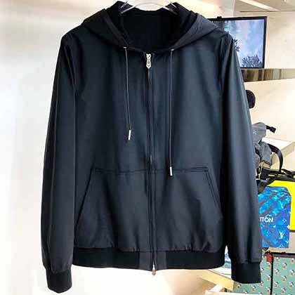 本季高等成衣系列 海外代買狗們瘋搶的節奏