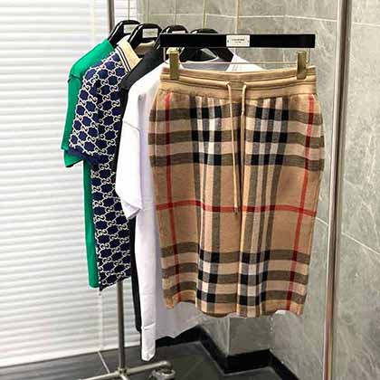 Burberry巴寶莉春夏新品時尚休閑格紋短