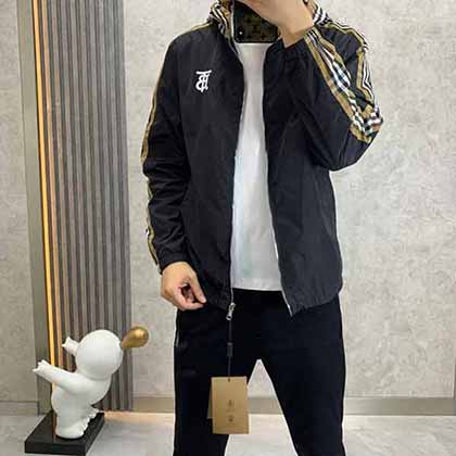 Burberry官網(wǎng)新款夾克 早秋防曬防風(fēng)外