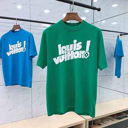 路易威登春夏新品字母logo情侶款針織短袖！