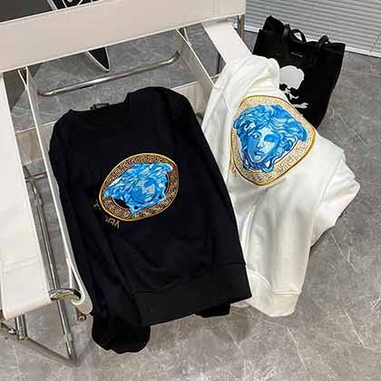 Versace范思哲秋冬刺繡美杜莎刺繡圓領衛衣