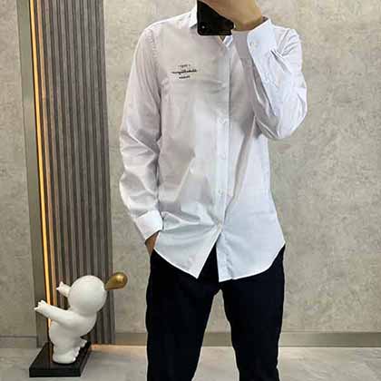 國際品牌F家菲拉格慕男士商務(wù)襯衫，精良融合傳統(tǒng)工藝與現(xiàn)代智慧，引領(lǐng)時尚潮流！