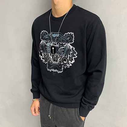 品牌定制精梳棉潮流logo刺繡套頭衛(wèi)衣。