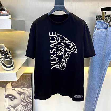 范思哲春夏新品短T，搶先登陸市場，手感質感俱佳！