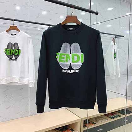 Fendi芬迪新品王嘉爾同款拖鞋印花套頭衛衣