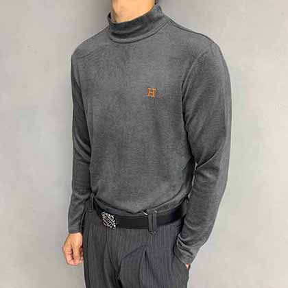 愛馬仕品牌潮流logo小高領刺繡長袖T恤。