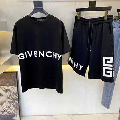 高等潮物推存！紀梵希夏季新短袖+短褲