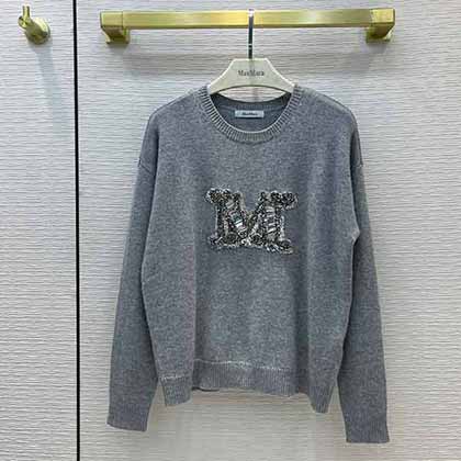 Maxma21早秋官網同步手工定鉆logo字母羊絨毛衣！