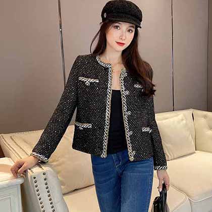 復古編織邊小香外套，深受現時代女性