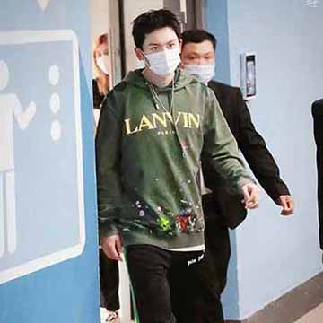 LANVIN浪凡美式街頭藝術(shù)感潑墨字母衛(wèi)衣