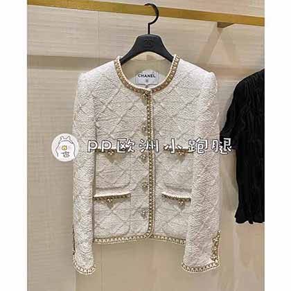 小香經典四口袋3D立體剪裁版型白金外套。白富美畢備高等單品！