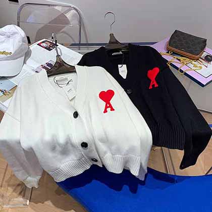 早秋溫情單品，男女情侶同款ami桃心A