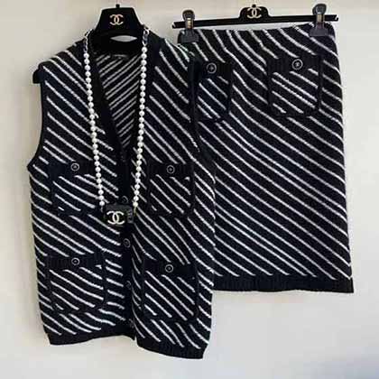 Chane新款系列鉤花斜條紋羊絨背心裙！