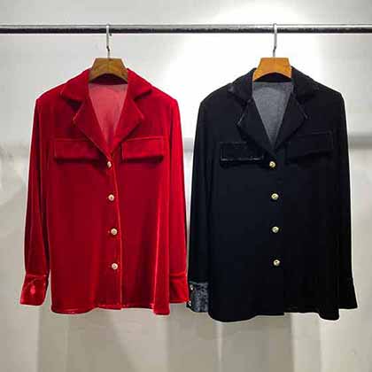 Celine絲絨復(fù)古襯衫，一件宛如黑珍珠一般光澤的絲絨襯衣！