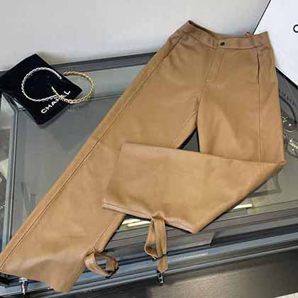 CELINE秋冬皮長褲，束腳褲秒變直筒褲 ！