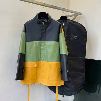 LOEWE 意威新款皮衣外套，讓你眼前一亮的潮款皮外套!