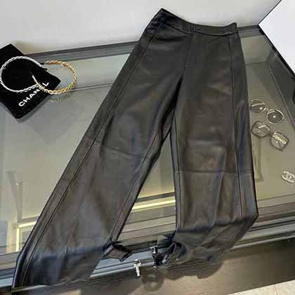 CELINE秋冬皮長褲，束腳褲秒變直筒褲 ！