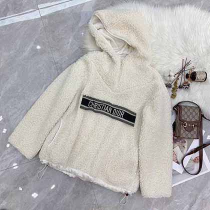 廣州大品牌男裝Dio專柜秀場同款新品發售超爆沖鋒衣