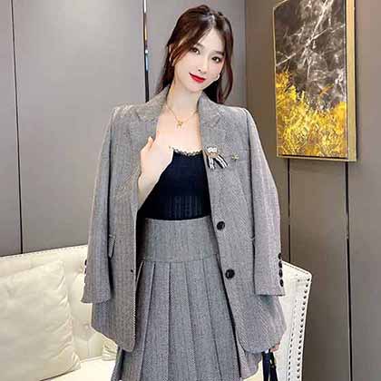 秋冬新款西裝外套百褶半裙套裝，經典再現，秋冬摯愛！