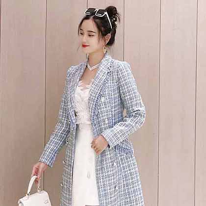 秋冬新款承襲經(jīng)典的版型小香風(fēng)粗花呢大衣！