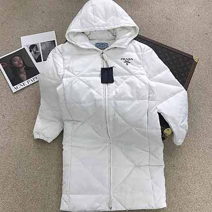 國(guó)外大品牌羽絨服經(jīng)典時(shí)髦又帥氣菱形長(zhǎng)款連帽羽絨服