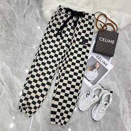 早秋潮牌格子衛(wèi)褲束腳休閑褲又流行回來(lái)了