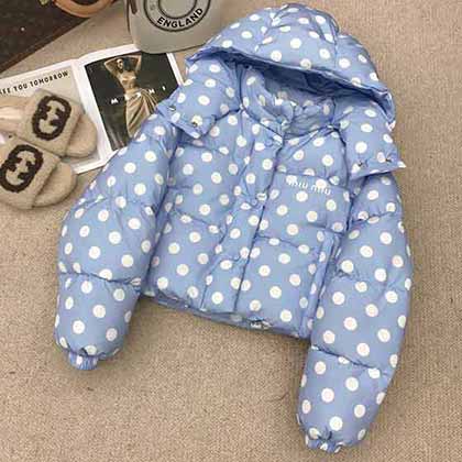 MIU MIu羽絨服名品減齡波點連帽短款羽絨服外套！