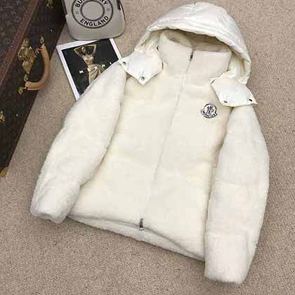 秋冬時髦名品羽絨服，人造環保羊羔毛連帽羽絨外套！