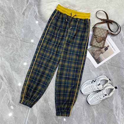 潮牌格子衛褲顯瘦顯長的格子褲，秋季BI備的單品